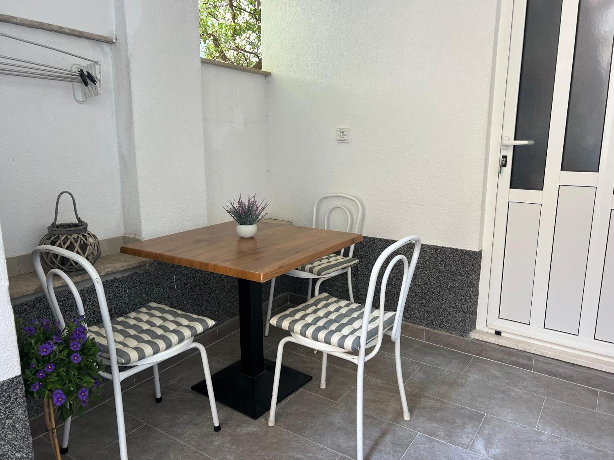Story Apartment Baška Voda Екстериор снимка