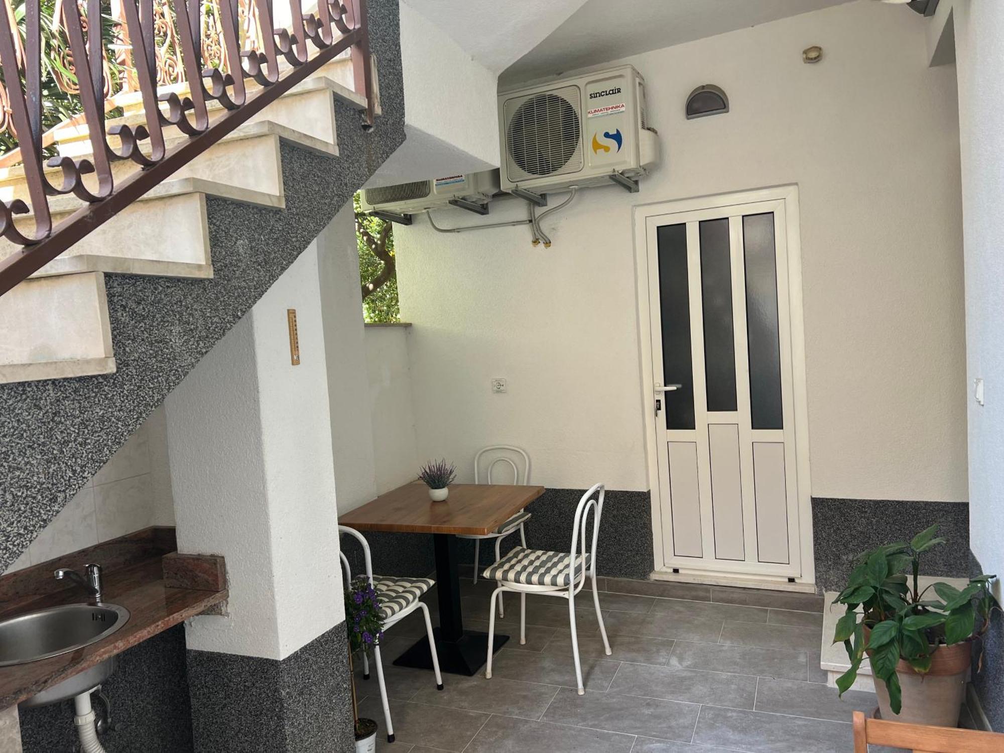 Story Apartment Baška Voda Екстериор снимка